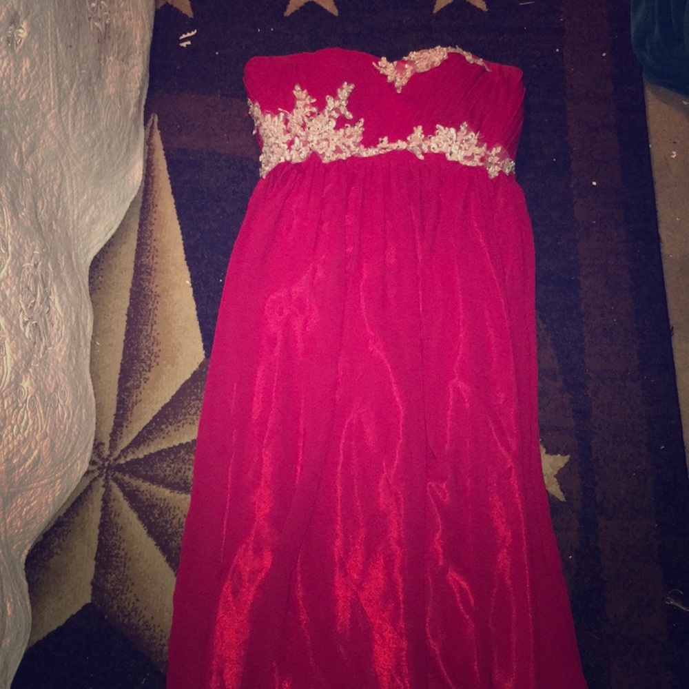 Red prom dress